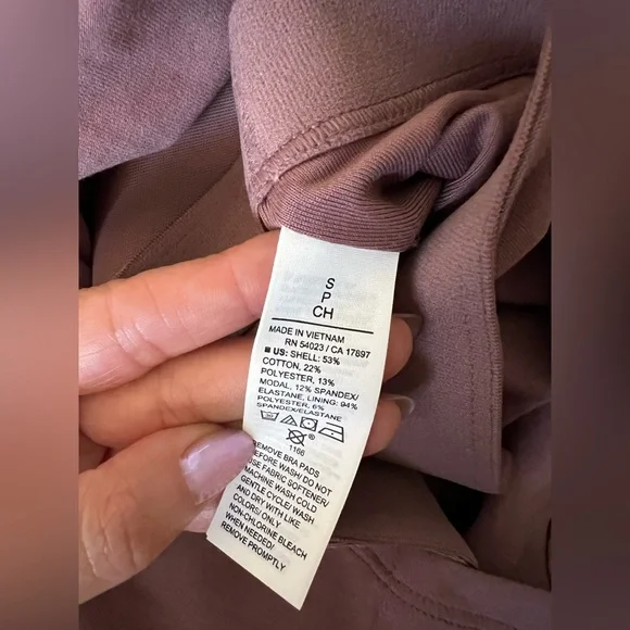 Old Navy PowerChill Longline Sports Bra - Picture 8 of 8